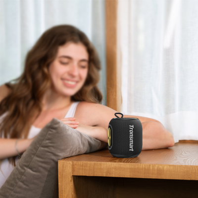 T8 Mini Przenośny głośnik plenerowy